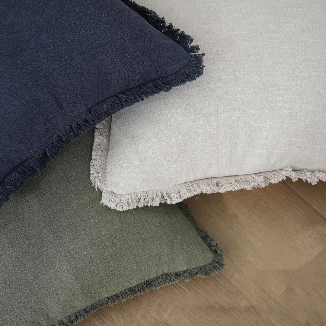 Rina™ | Linen pillowcases with fringes for lumbar support