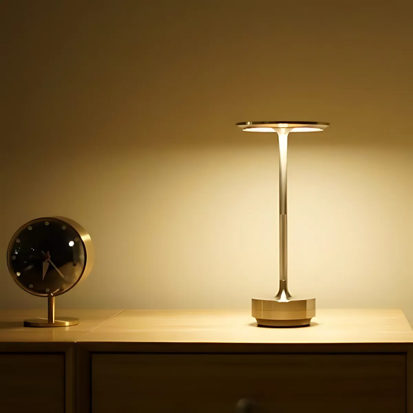 Essaro™ Table Lamp | Wireless &amp; Rechargeable