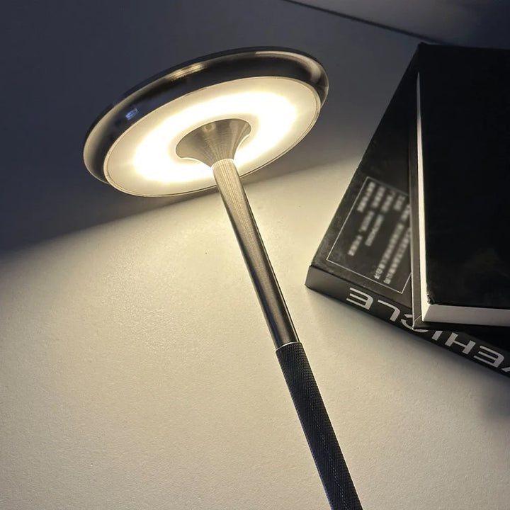 Essaro™ Table Lamp | Wireless &amp; Rechargeable