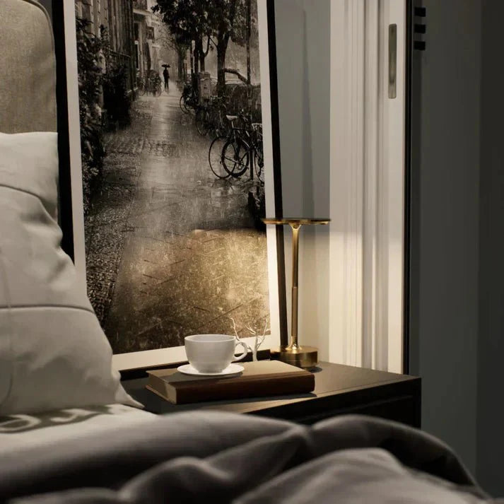 Essaro™ Table Lamp | Wireless &amp; Rechargeable