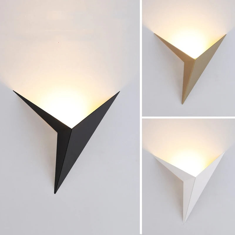 Jena™ | Modern geometric triangular lamp