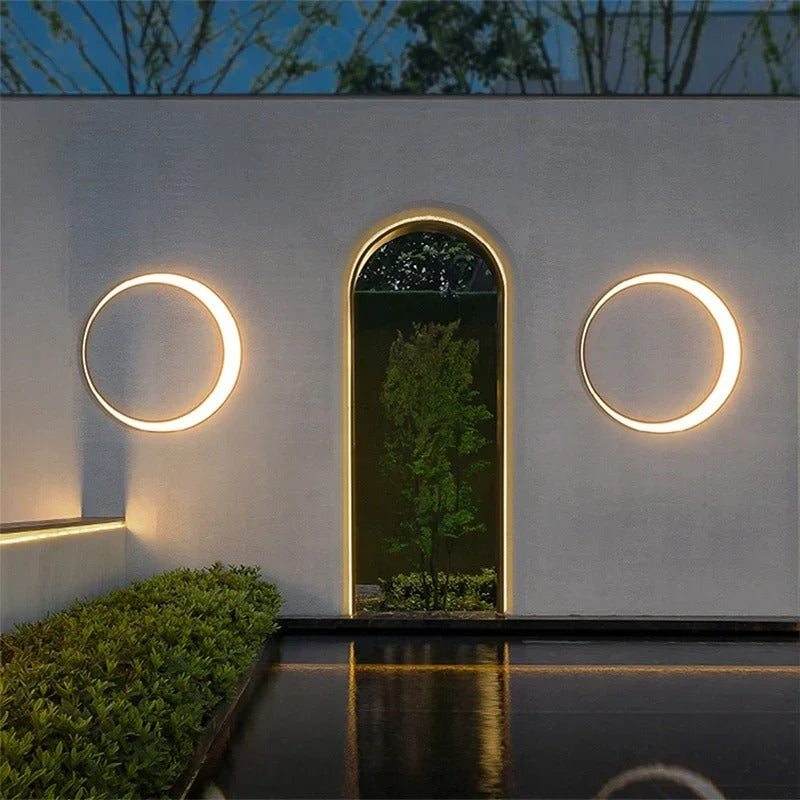 Xara™ | Moon-shaped outdoor wall light