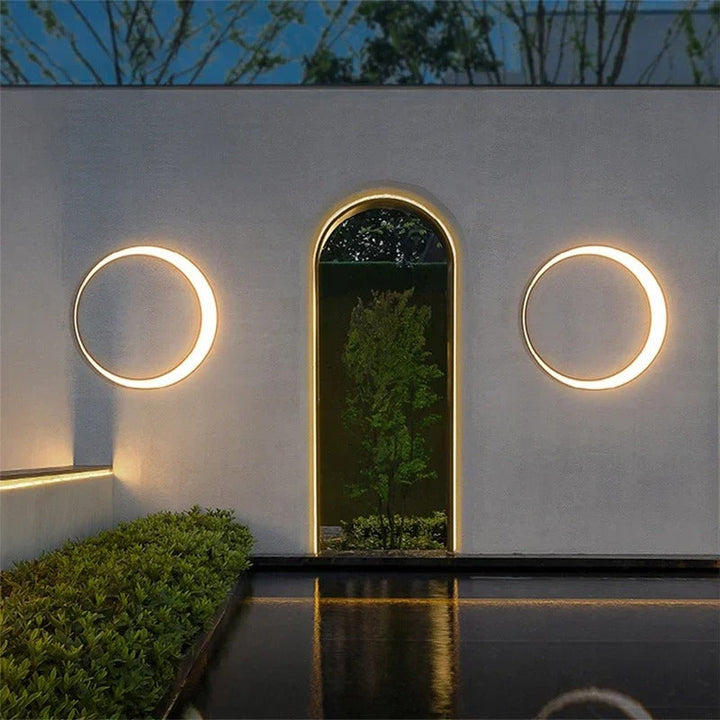 Xara™ | Moon-shaped outdoor wall light