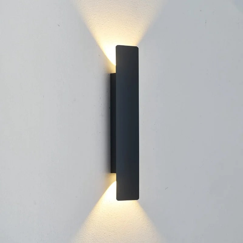 Azura™ | Modern Outdoor Wall Light