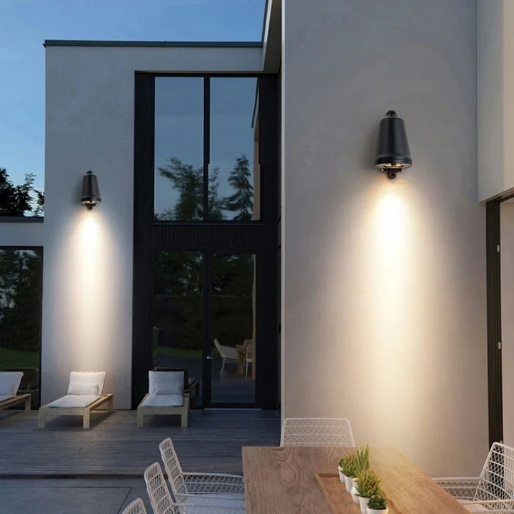 Tello™ | Industrial Retro Outdoor Light