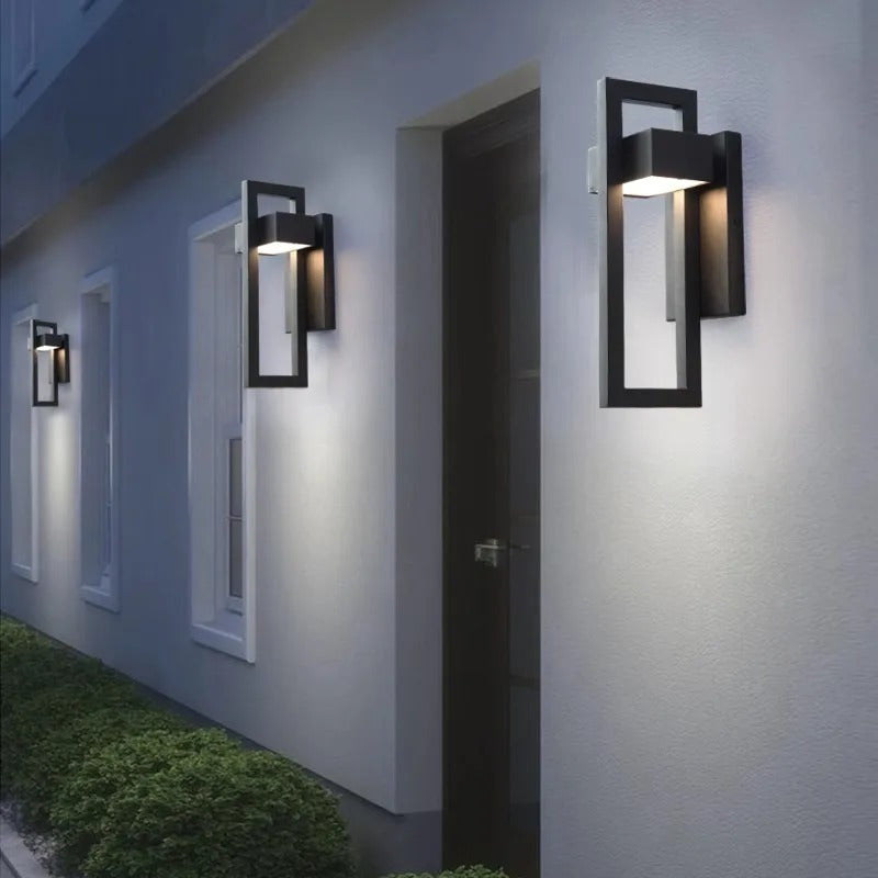 Inari™ | Elegant LED outdoor wall light