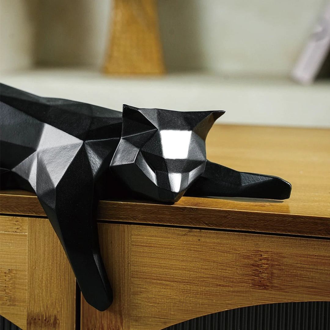 Cedro™ | Geometric Statue of a Resting Cat