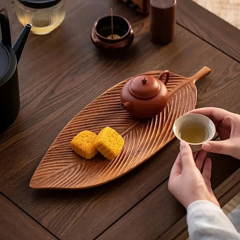 Miyu™ | Wooden plate made of walnut wood
