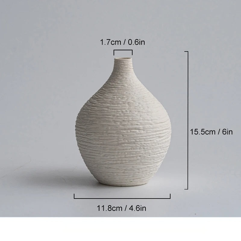 Sami™ | Ceramic vase with narrow opening