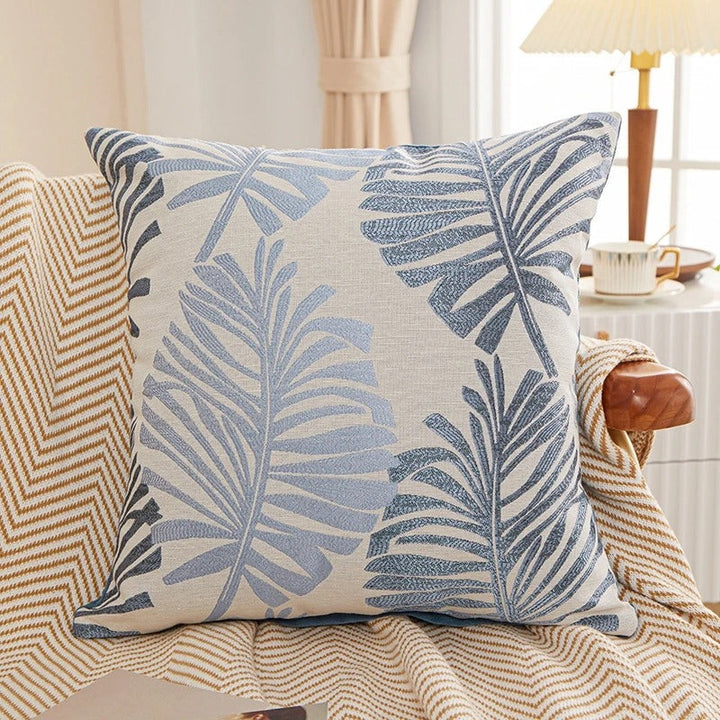 Cairo™ | Cushion cover with tropical leaf pattern