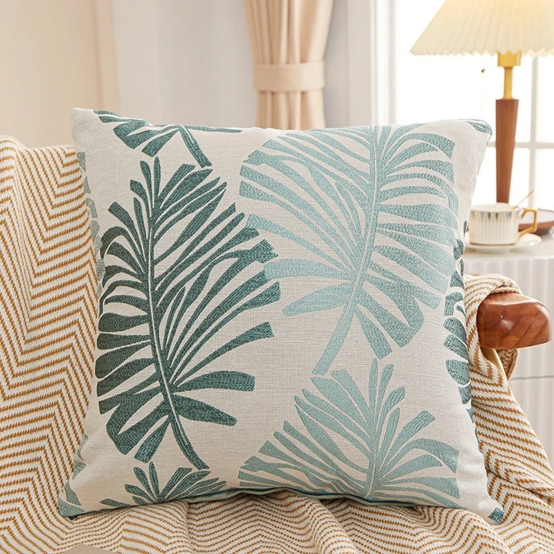 Cairo™ | Cushion cover with tropical leaf pattern