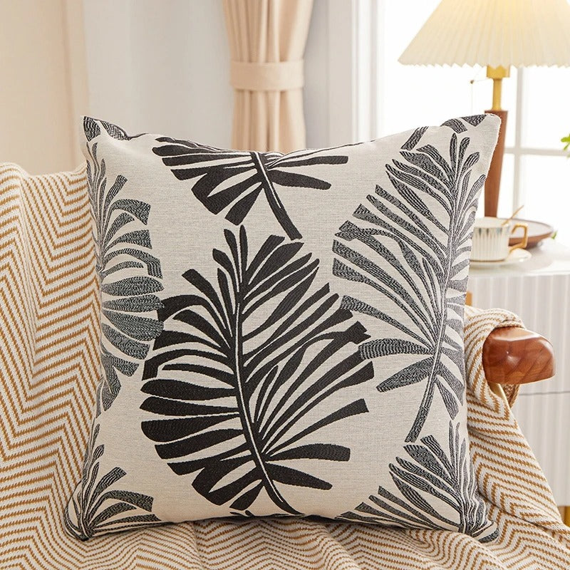 Cairo™ | Cushion cover with tropical leaf pattern